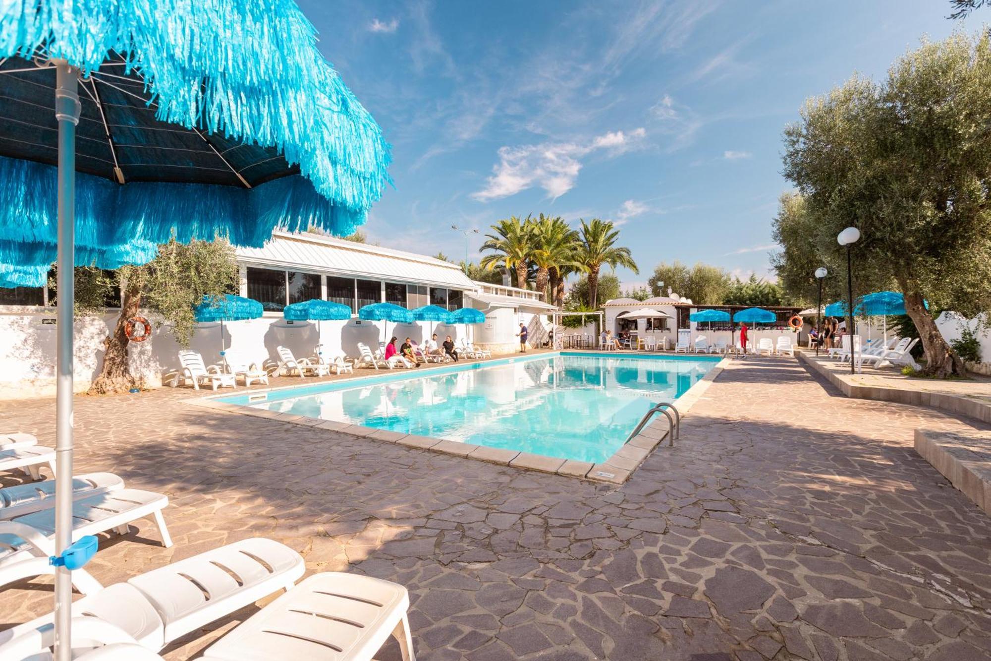 Hotel Palme Gemelle Vieste Bagian luar foto